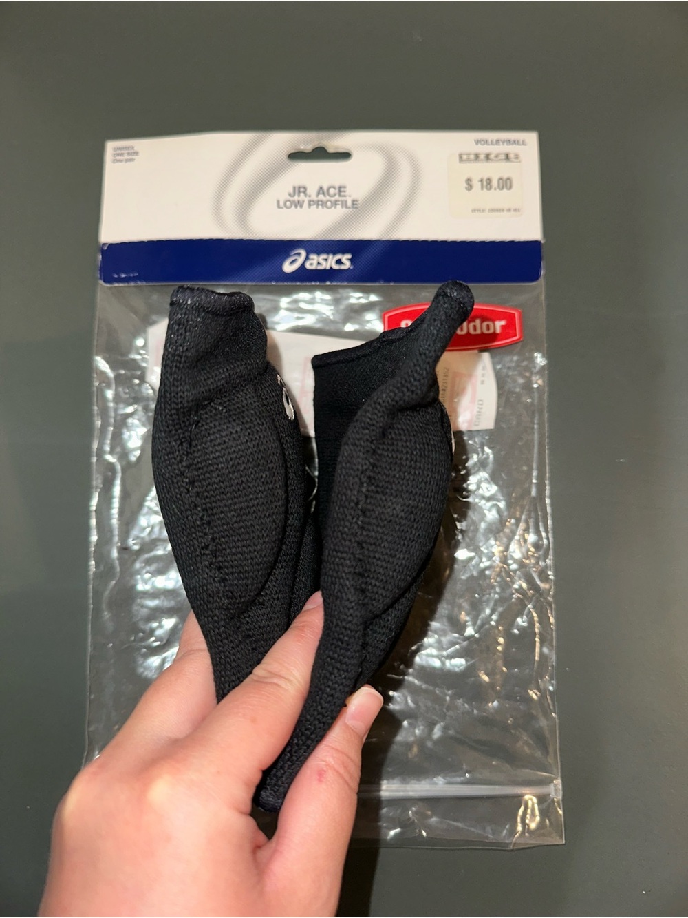 Asics Low Profile Volleyball Knee Pads - Picture 2 of 3